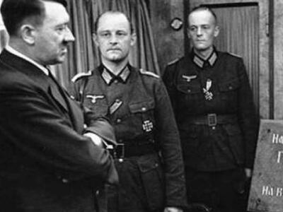 Γιατί ο Χίτλερ κρύβεται πίσω από την γερ...