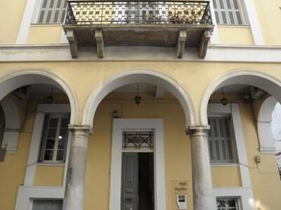 Βραδιές κιθάρας στο "Περί τεχνών&qu...