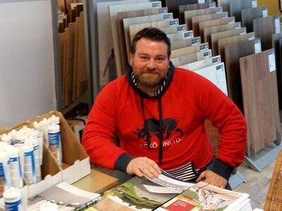 Αλέξανδρος Μπίκος: Ο άνθρωπος που «ντύνε...