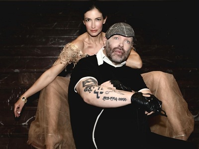 Δημήτρης Στρέπκος: Με το nude «κύκνο του...