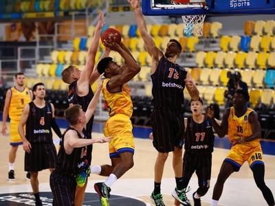 Η νύχτα που τα... παιδιά του Προμηθέα έγ...