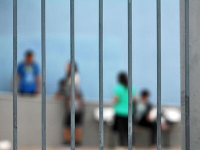 Ηγουμενίτσα: Άγρια συμπλοκή μαθητών σε π...