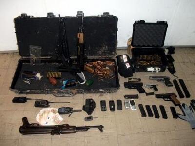 Συνέλαβαν "εισαγωγείς" όπλων α...