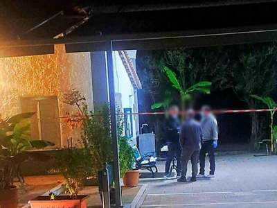 Φοινικούντα: Άρση απορρήτου του τηλεφώνο...