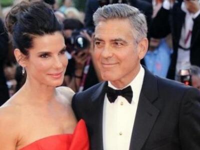 Ο γκριζομάλλης Τζορτζ Κλούνει και η Σάντ...