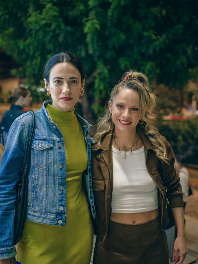 Μελισσάνθη Μάχουτ, Έλλη Τρίγγου.