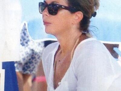 Η Σοφία Αλιμπέρτη στην παραλία-ΔΕΙΤΕ ΦΩΤΟ 