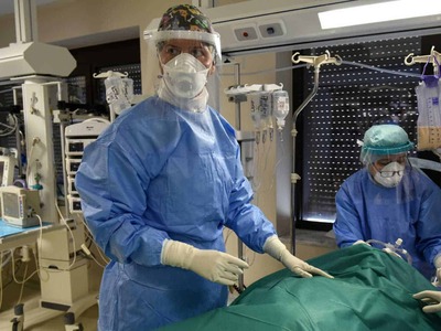 Εξέπνευσαν τρεις νοσηλευόμενοι με κορωνο...