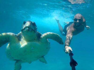 Η selfie ενός Ζακυνθινού με την Caretta ...