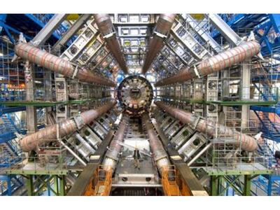 Ανακάλυψη σoκ - νετρίνo ταχύτερα από το φως!