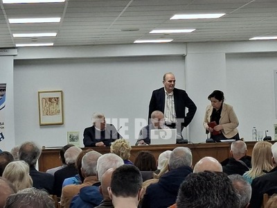 Πάτρα: Πλήθος κόσμου στην εκδήλωση παρου...