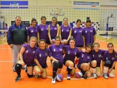 Ένα βήμα πριν την πρόκριση τα κορίτσια τ...