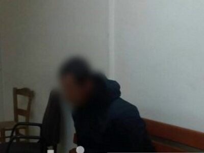 Συγκλονίζει μπροστά στην κάμερα η 53χρον...