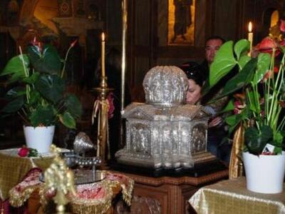 Η Πάτρα τιμά τον Πολιούχο της- Πλήθος πι...