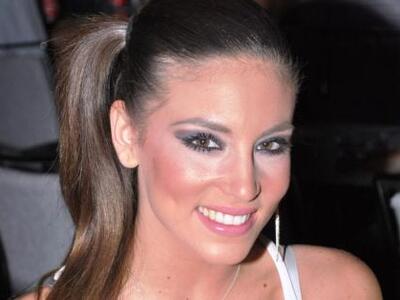 Στιγμές δημόσιου πάθους για την Αθηνά Οι...