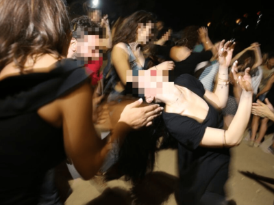 Αχαΐα: 400 άτομα γλεντούσαν σε γαμήλιο τ...