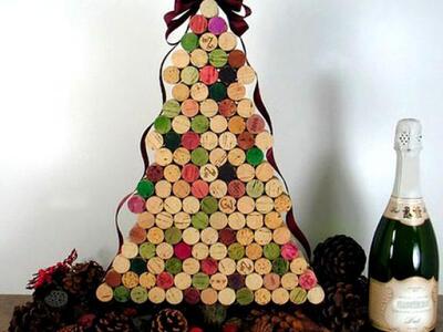 Xριστουγεννιάτικο δέντρο από φελλούς κρα...