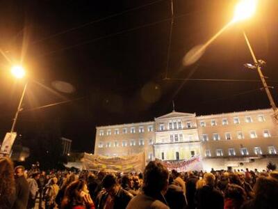 Αποχώρησαν από το Σύνταγμα οι διαδηλωτές...