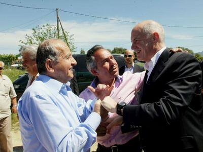 Στα "χαρακώματα" το ΠΑΣΟΚ - Γ...