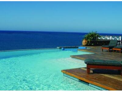 Βίλες "φαντάσματα" ενοικιάζοντ...