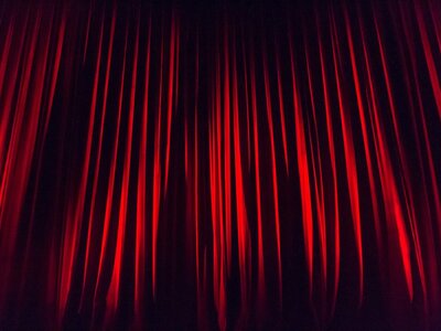 Πάτρα:  "Το Δωμάτιο 8" από τη ...