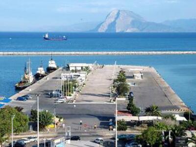 ΜΟΝΟ ΣΤΟ THEBEST.GR: Το θαλάσσιο μέτωπο....