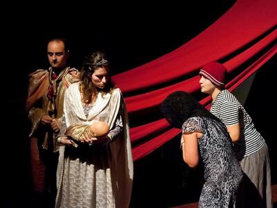 «Ο κύκλος με την κιμωλία» από την θεατρι...