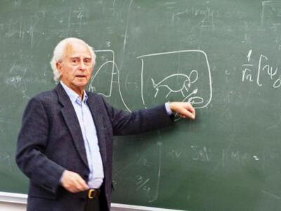 Πάτρα: Ευτύχης Μπιτσάκης και Α. Αναγνωστ...