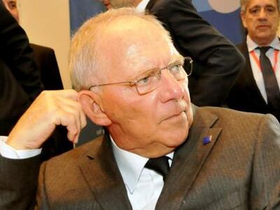 Σόιμπλε: Δεν είναι η ώρα να μιλήσουμε γι...