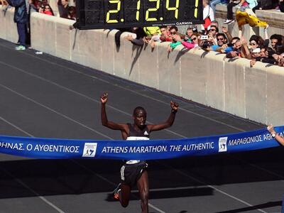 Μαραθώνιος: Νικητής ο Κενυάτης, Λούκα Ρό...
