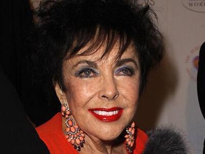 Που θα καταλήξει η γκαρνταρόμπα της Eliz...