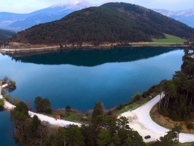 Οικογενειακό τριήμερο σε Φενεό, Δόξα και...