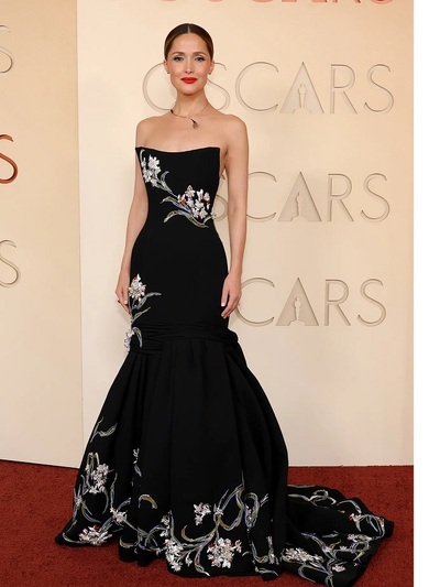 Ρόουζ Μπερν με Dior