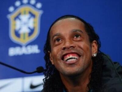 Τα νέα δόντια του Ροναλντίνιο