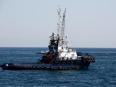 Δύο δεξαμενόπλοια στο σημείο του βυθισμέ...