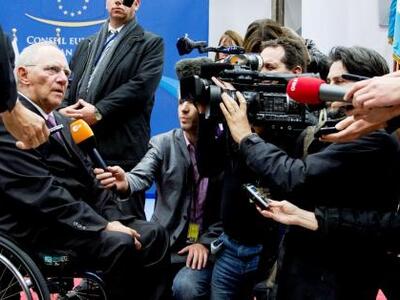 Ο Σόιμπλε παραδέχθηκε ότι η Γερμανία κερ...