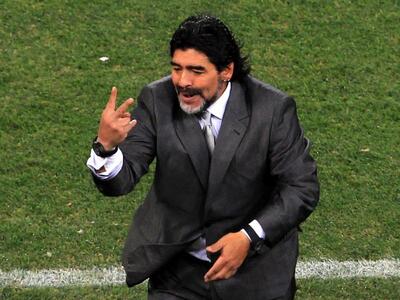 Tραυματίστηκε σε τροχαίο ο Μαραντόνα