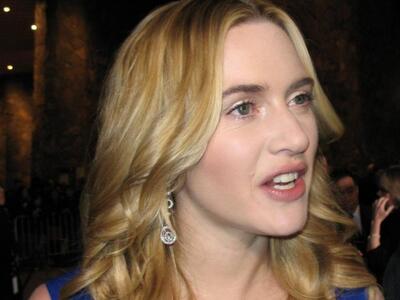 Η Kate Winslet με μαγιό που αποκαλύπτει ...