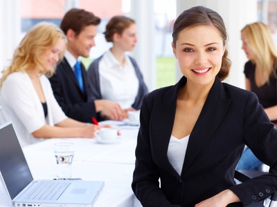 Νέα προγράμματα από τον ΟΑΕΔ για τις γυναίκες 