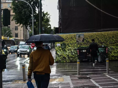 Καιρός σήμερα: Ομίχλες με τοπικές βροχές...