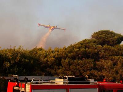 Μπαράζ πυρκαγιών στη Δυτική Ελλάδα μετά ...