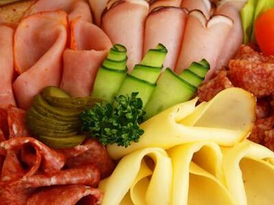 Απόσυρση σειράς αλλαντικών μετά από εντο...