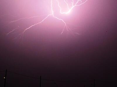 Κεραυνός άφησε χωρίς ρεύμα για ώρες τη Λάρισα