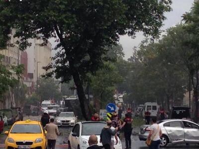 ΕΚΤΑΚΤΟ: Έκρηξη στο κέντρο της Κωνσταντι...