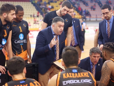 Γιατράς: «Είμαστε χαμένοι όλοι, πρέπει ν...