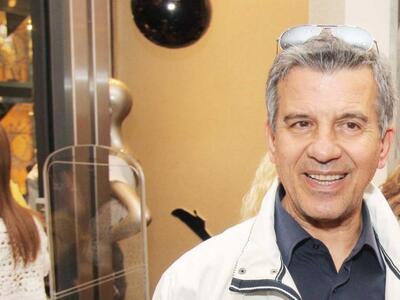 Ελεύθερος ο γιος του τραγουδιστή μετά τη...