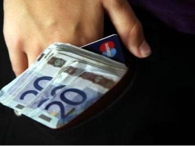 Τα 7 χαράτσια που πρέπει να πληρώσουμε ε...