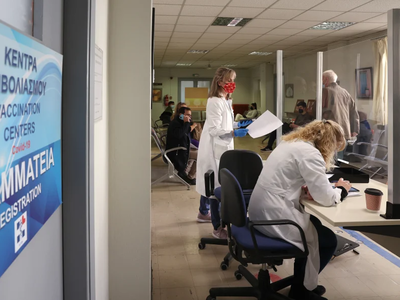 Κορωνοϊός: Στη σκιά του «Κένταυρου» η ση...