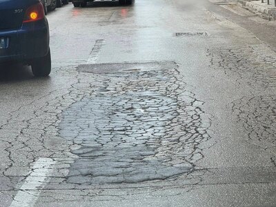 Χαμός και σήμερα στην Κανακάρη- Κάθε μέτ...