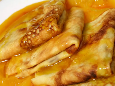 Συνταγή για κρεπ σουζέτ με σάλτσα πορτοκαλιού